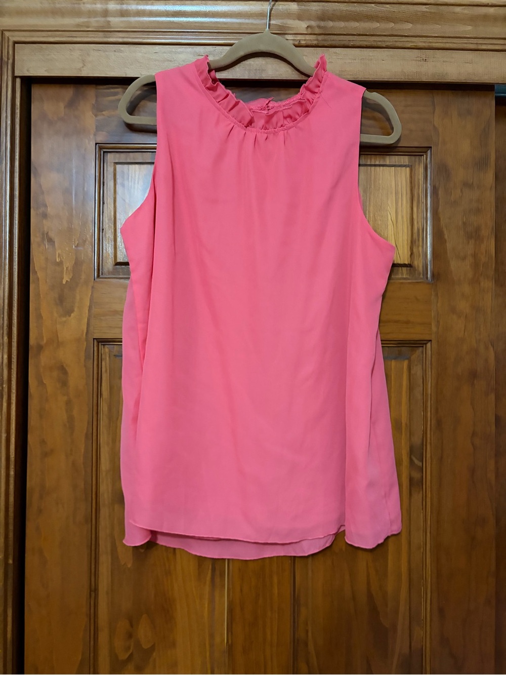 NWT Sleeveless Ruffle-Neck Womens Top in Coral